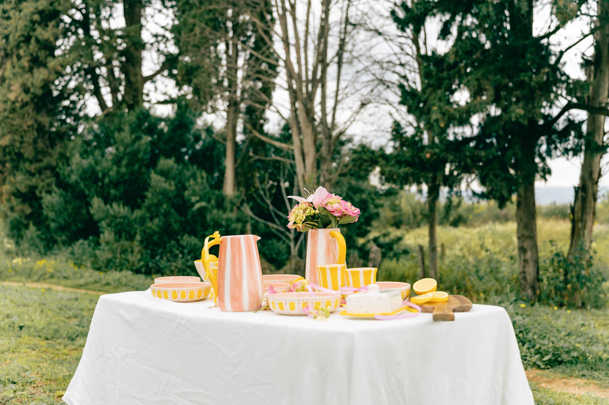 Artisan ceramic oil bottle Canelan yellow pink detail